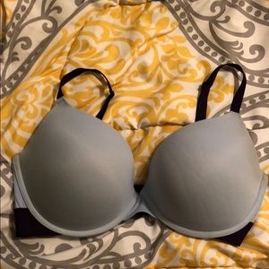 PINK wear everywhere bra. 36DD